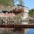 Side view of Lakeside Cottage 2
